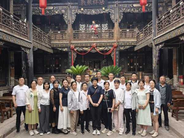 探访晋商文化，凝聚团队力量